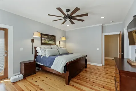 139 S Stinger Ridge Glenville NC 28736