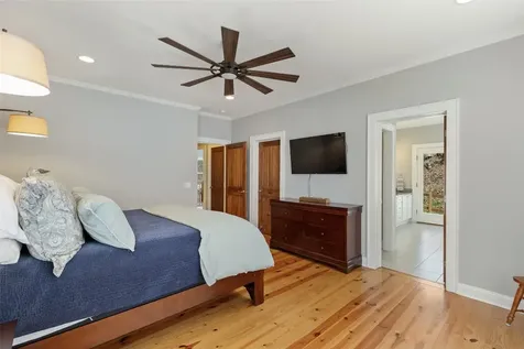 139 S Stinger Ridge Glenville NC 28736