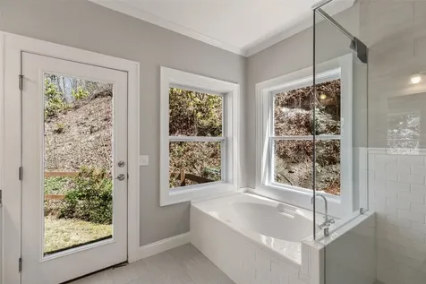 139 S Stinger Ridge Glenville NC 28736