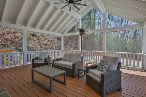 139 S Stinger Ridge Glenville NC 28736