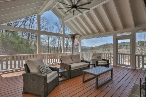 139 S Stinger Ridge Glenville NC 28736