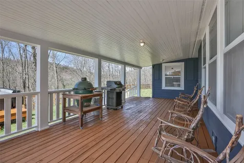 139 S Stinger Ridge Glenville NC 28736