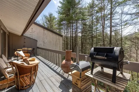 407 Overlook Road Sapphire NC 28774