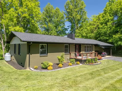 65 Poppy Lane Cullowhee NC 28723