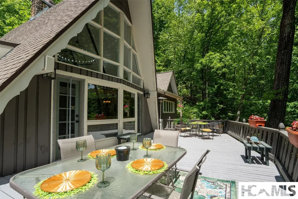 173 Strawberry Hill Road Cullowhee NC 28723