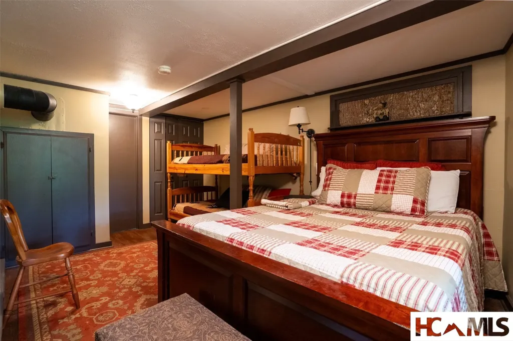 173 Strawberry Hill Road Cullowhee NC 28723
