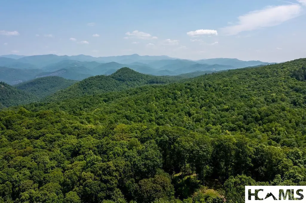 2572 Great Falls Drive Glenville NC 28717