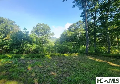 2572 Great Falls Drive Glenville NC 28717