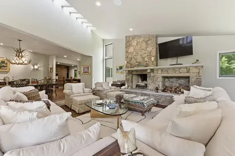 2259 Whiteside Cove Road Highlands NC 28741