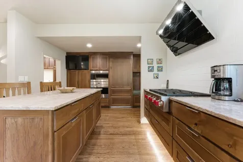 2259 Whiteside Cove Road Highlands NC 28741