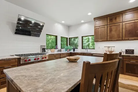 2259 Whiteside Cove Road Highlands NC 28741
