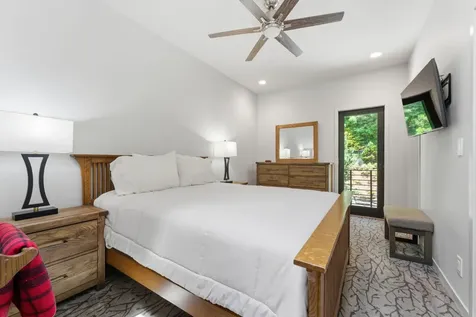 2259 Whiteside Cove Road Highlands NC 28741