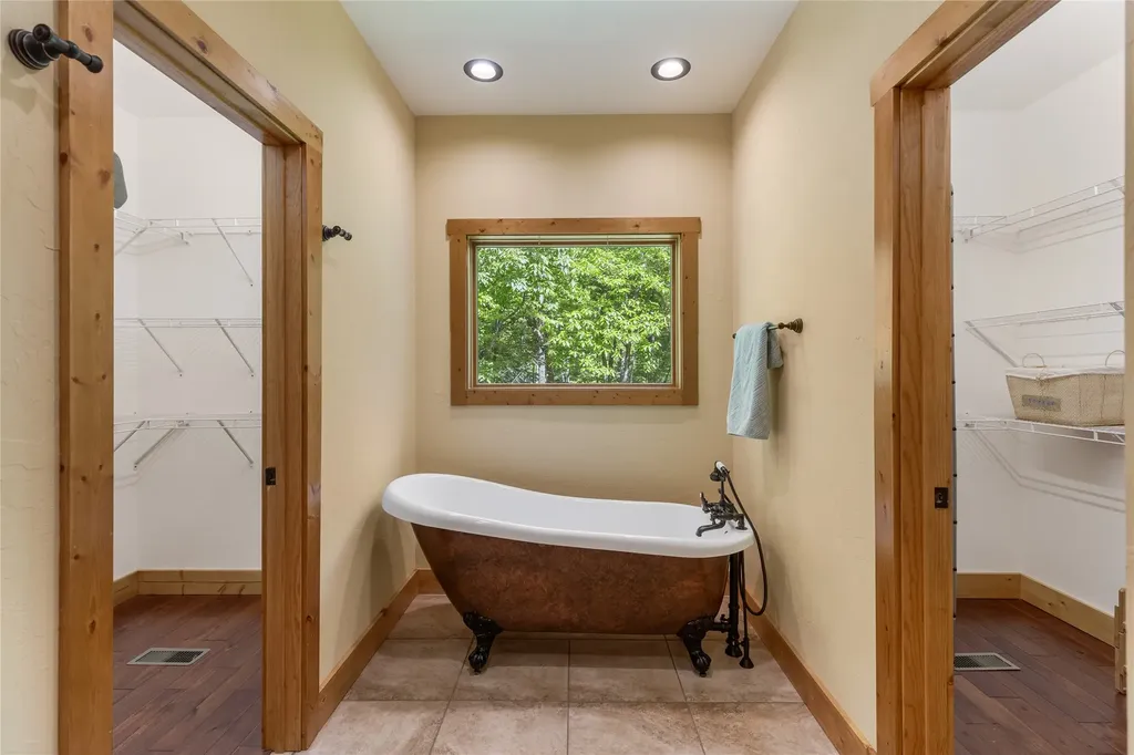 165 Hawthorn Court Sapphire NC 28774