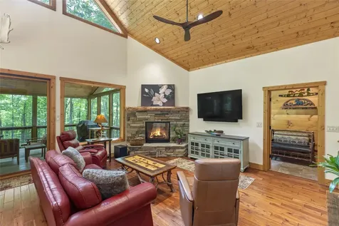 165 Hawthorn Court Sapphire NC 28774