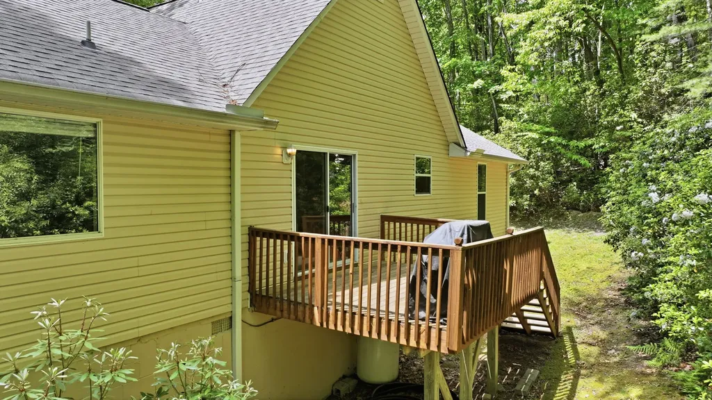 68 Golden Mist Court Sapphire NC 28774