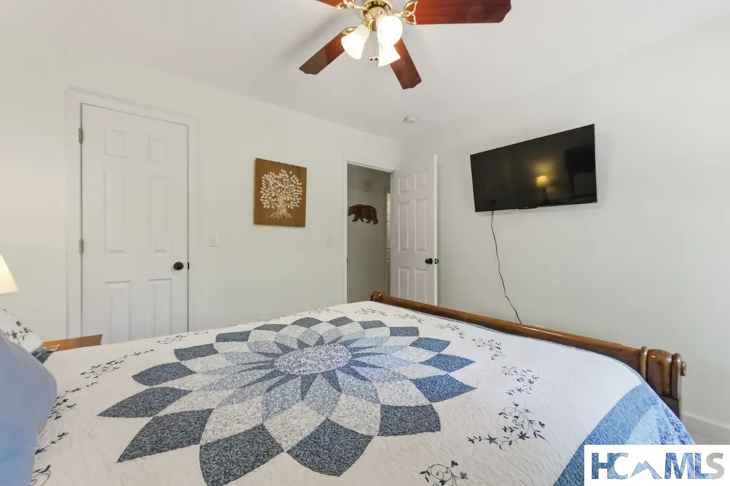 68 Golden Mist Court Sapphire NC 28774