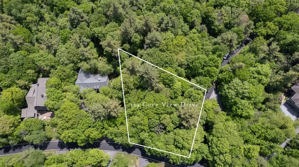 124 Cove View Drive Highlands NC 28741
