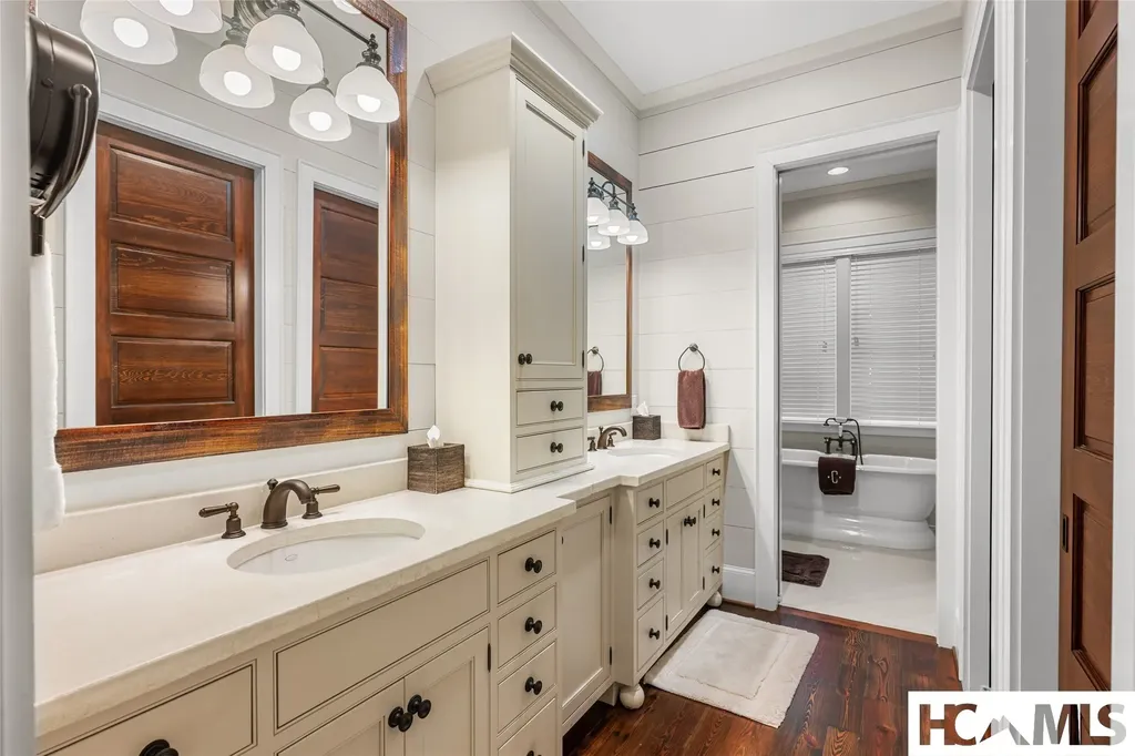 1585 Cold Mountain Road Lake Toxaway NC 28747