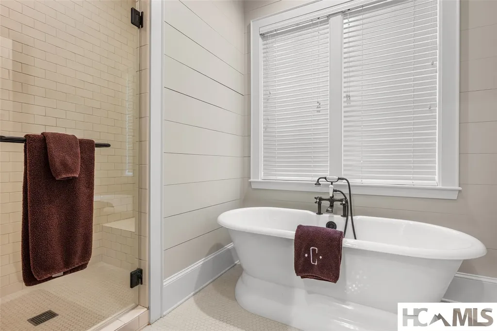 1585 Cold Mountain Road Lake Toxaway NC 28747