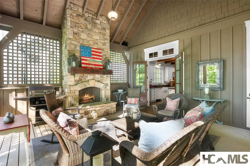 1585 Cold Mountain Road Lake Toxaway NC 28747