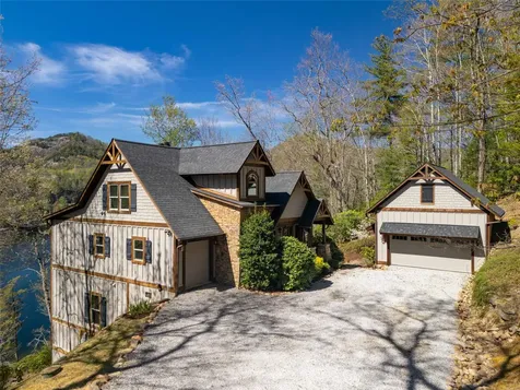 98 Eagle Watch Drive Tuckasegee NC 28783