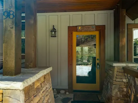 98 Eagle Watch Drive Tuckasegee NC 28783