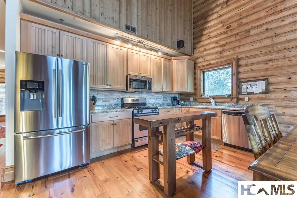 63A Indian Summer Lane Sapphire NC 28774