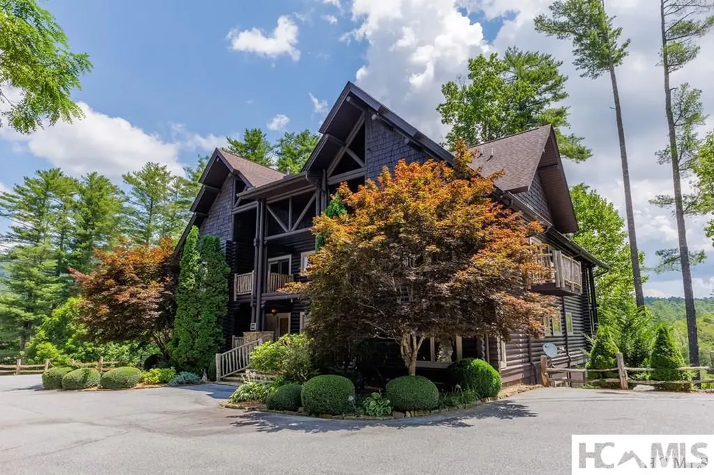 63A Indian Summer Lane Sapphire NC 28774