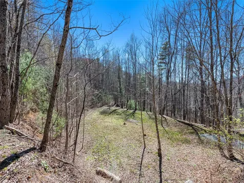 120 Nips Way Cullowhee NC 28723