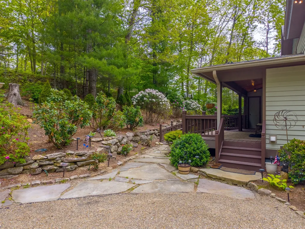 281 Glen Laurel Circle Cullowhee NC 28723