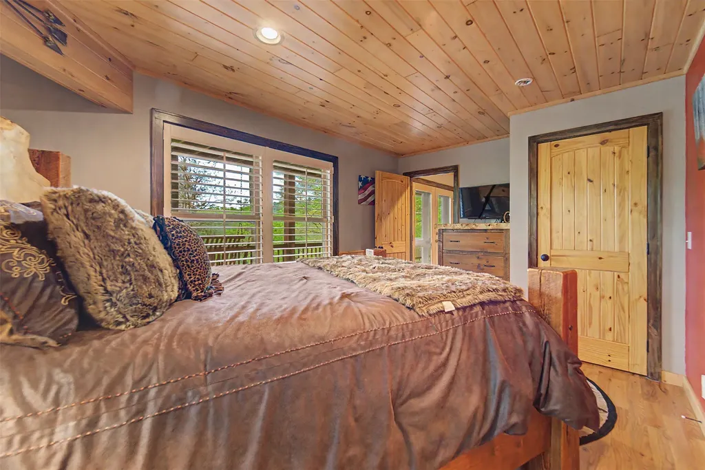 281 Glen Laurel Circle Cullowhee NC 28723