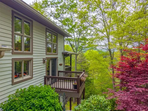 281 Glen Laurel Circle Cullowhee NC 28723