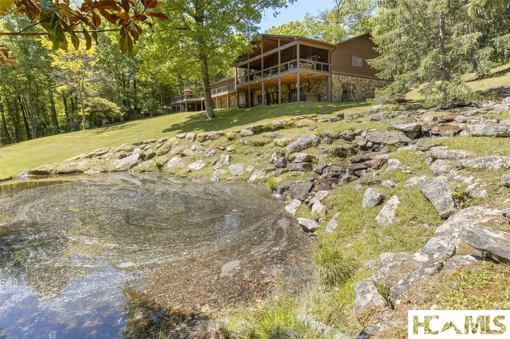 240 Round Hill Road Sapphire NC 28774