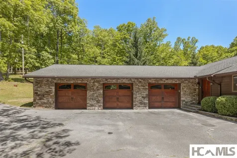 240 Round Hill Road Sapphire NC 28774