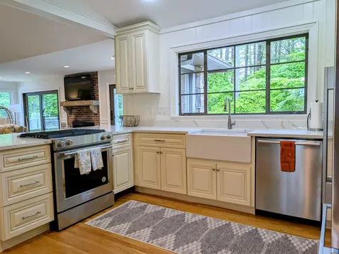 59 Whiteside Cove Road Cashiers NC 28717