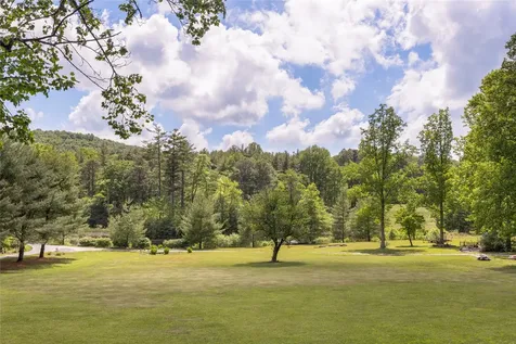 185 Hemlock Lane Sapphire NC 28774