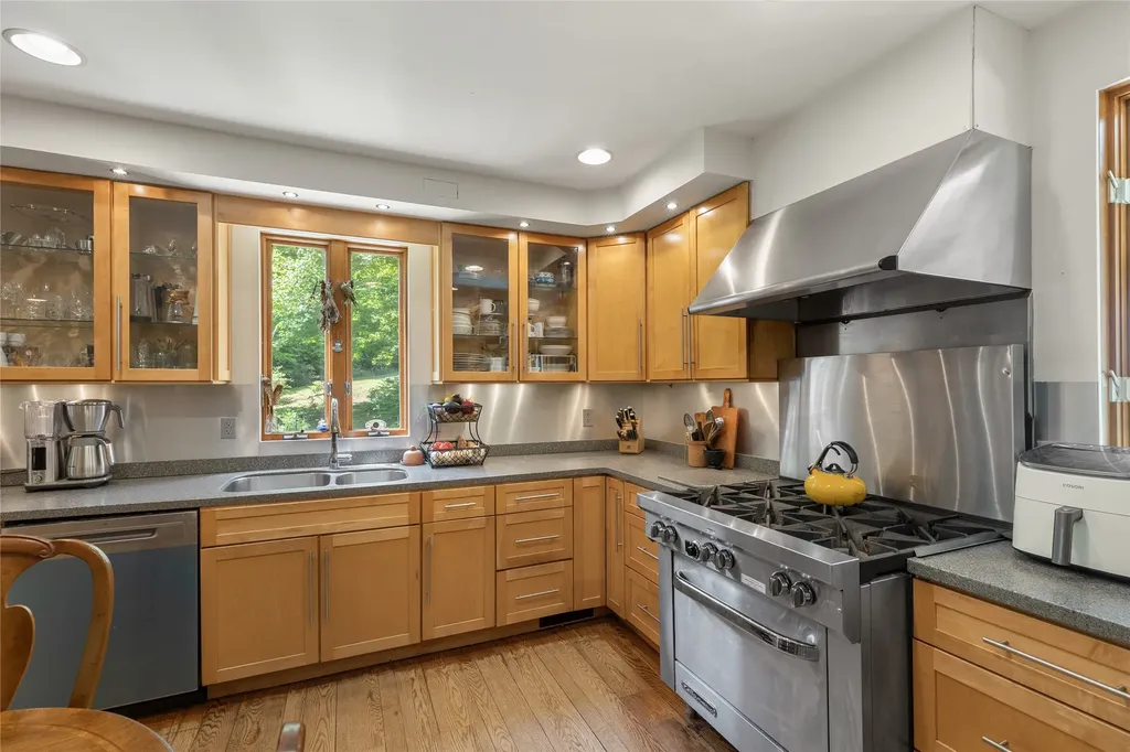 185 Hemlock Lane Sapphire NC 28774