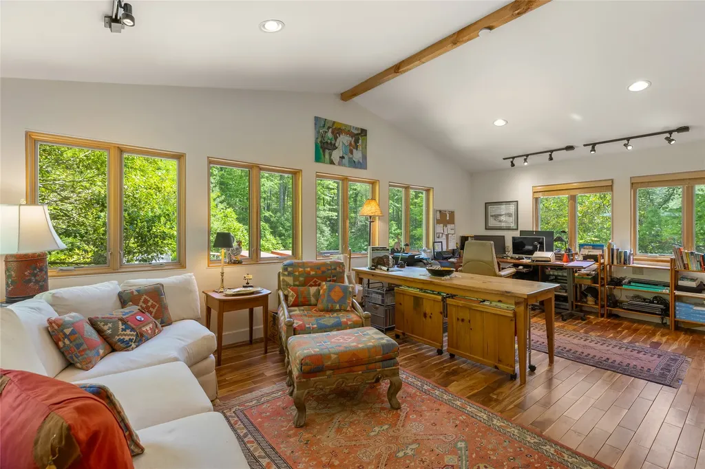 185 Hemlock Lane Sapphire NC 28774