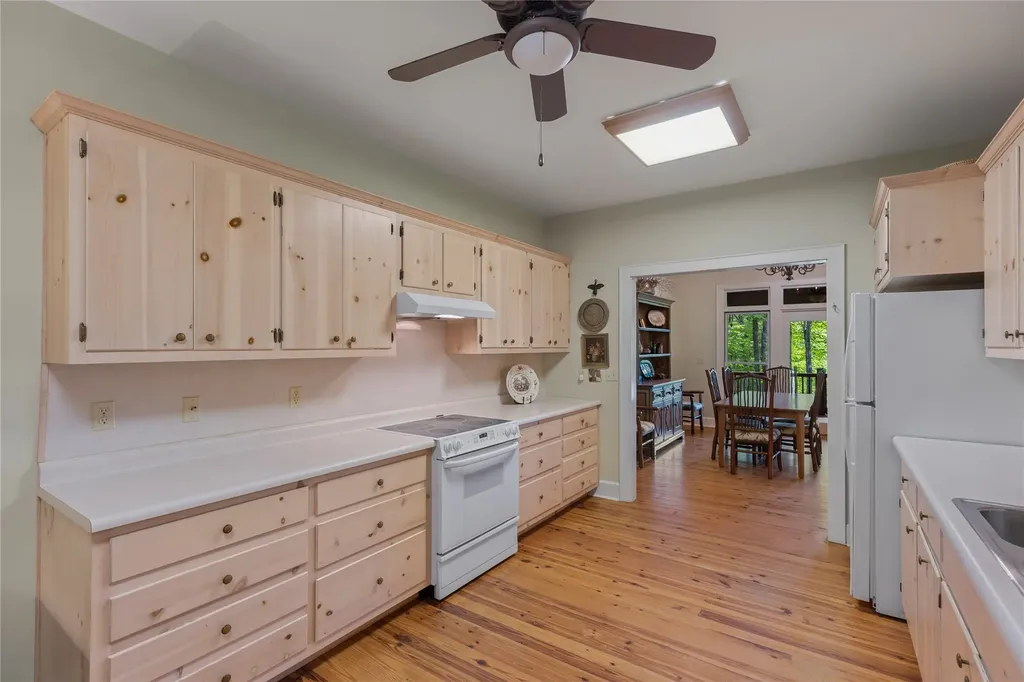 141 Old Ford Road Cashiers NC 28717