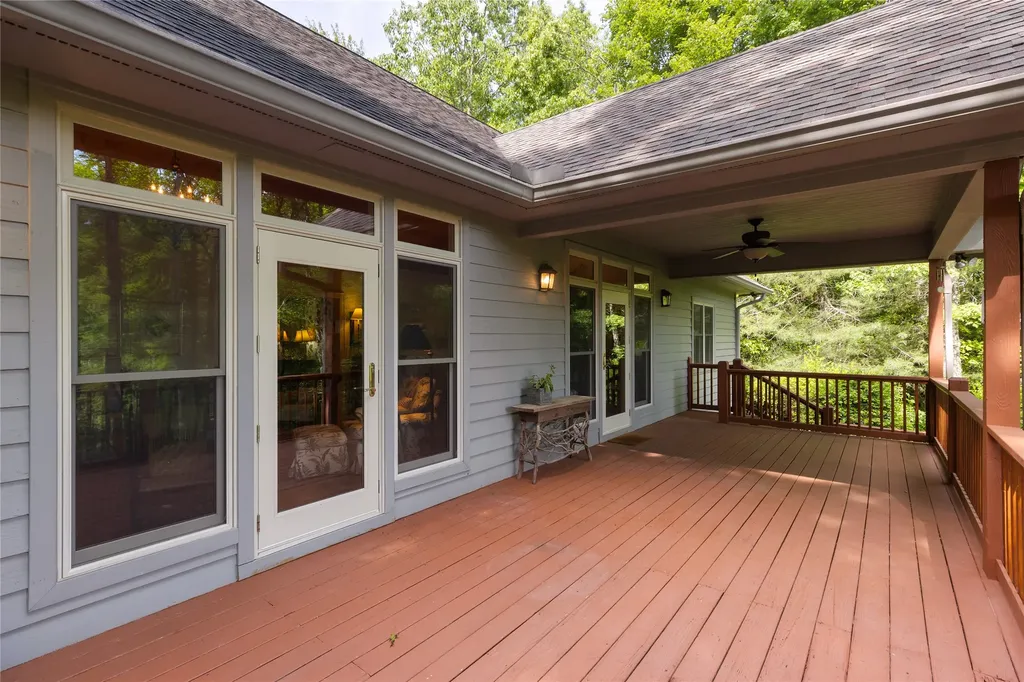 141 Old Ford Road Cashiers NC 28717