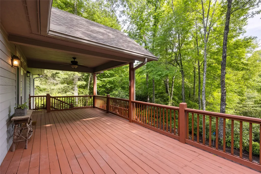 141 Old Ford Road Cashiers NC 28717
