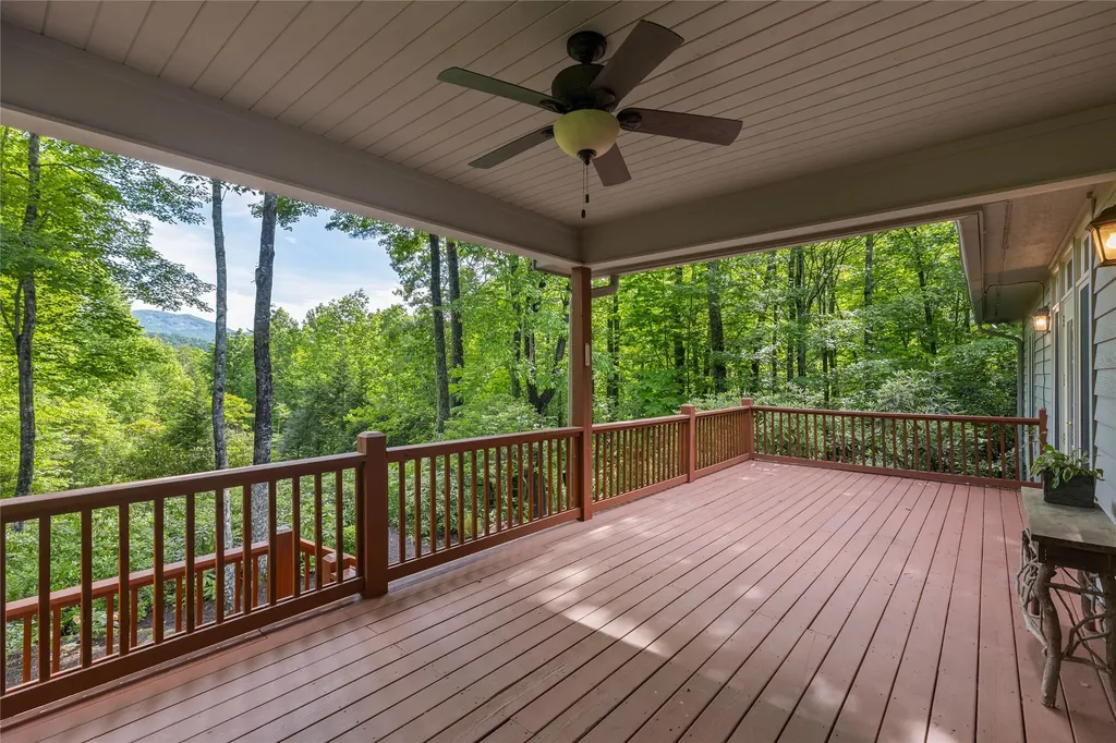 141 Old Ford Road Cashiers NC 28717