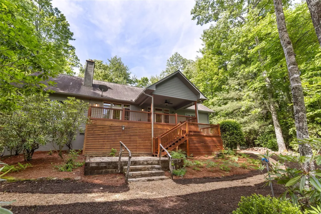 141 Old Ford Road Cashiers NC 28717