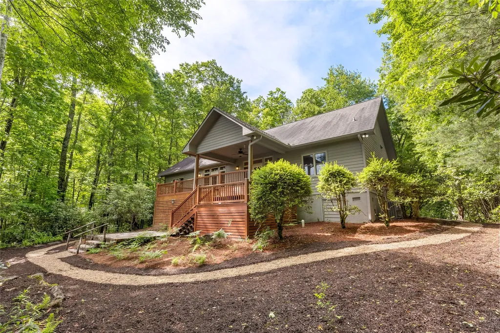 141 Old Ford Road Cashiers NC 28717