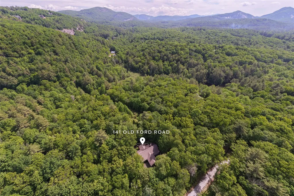 141 Old Ford Road Cashiers NC 28717