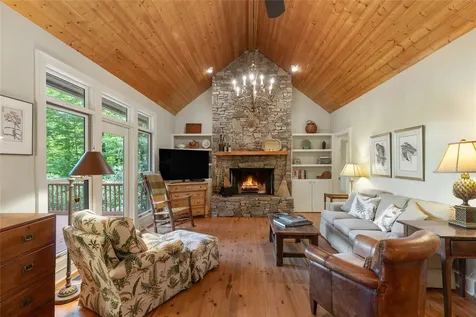 141 Old Ford Road Cashiers NC 28717