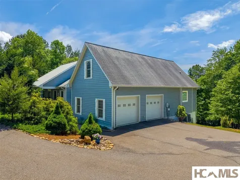 264 Chapel Cove Circle Franklin NC 28734