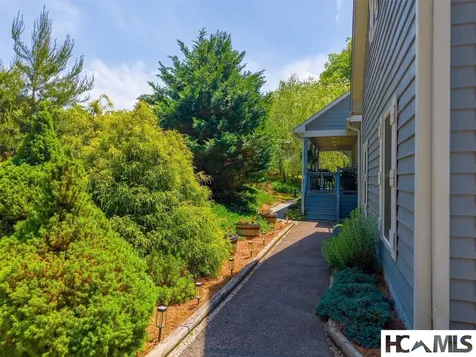 264 Chapel Cove Circle Franklin NC 28734