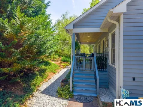 264 Chapel Cove Circle Franklin NC 28734