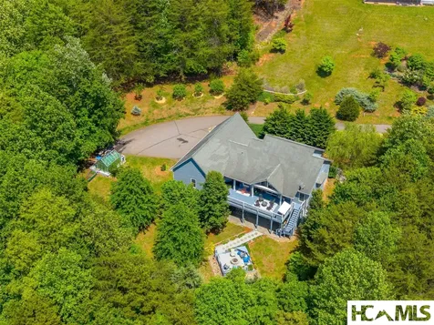 264 Chapel Cove Circle Franklin NC 28734